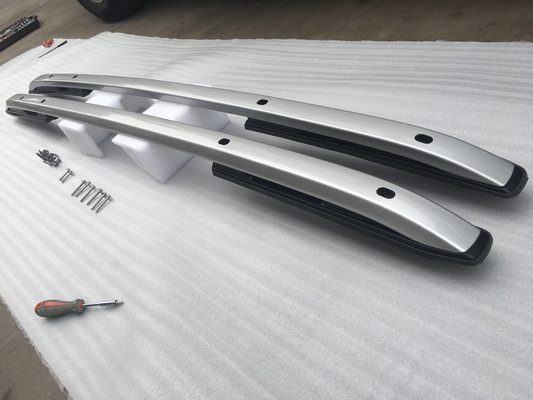 LE TOIT C029 DE HAUTE QUALITÉ CLÔTURE LES RAILS LATÉRAUX POUR L'ARGENT RENÉGAT D'ALLIAGE D'ALUMINIUM DE JEEP